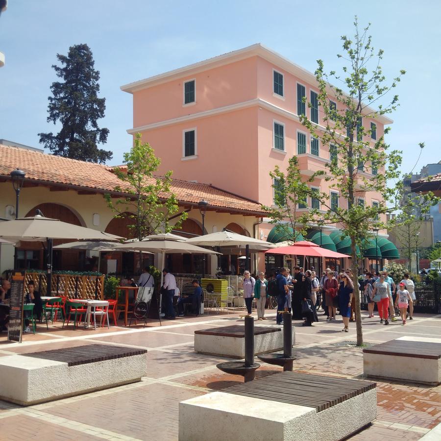 Fleur Apartment Tiranë Luaran gambar